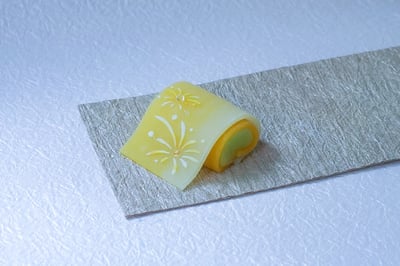 あとりえ珠庵「玻璃色ういろう」から広がる季節の和菓子づくり −日本橋「EnCounter」にて−