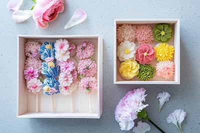 花を模した可憐な和菓子「あんこのお花」づくり お茶菓子付き −日本橋「EnCounter」にて−