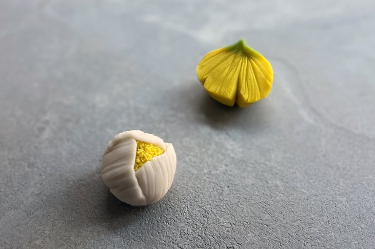 和菓子職人・井口いすゞ氏とつくる上生菓子 −Otonami Lounge Tokyoにて−