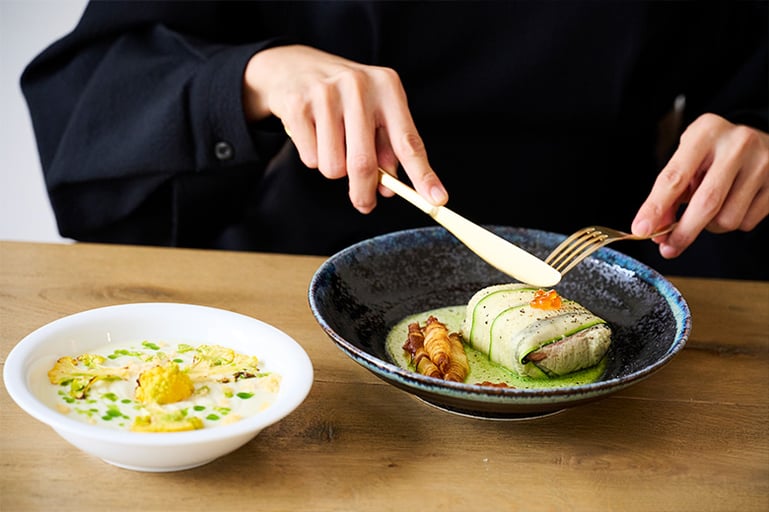 人気シェフ ニコラ・モロー氏に学ぶおもてなしのフランス料理 −代々木八幡のキッチンスタジオにて−