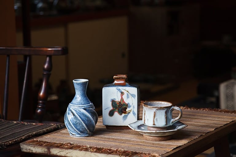 陶芸家・河井亮輝氏と共に「用の美」を感じる京焼・清水焼の作品づくり −京都・五条坂の工房で−