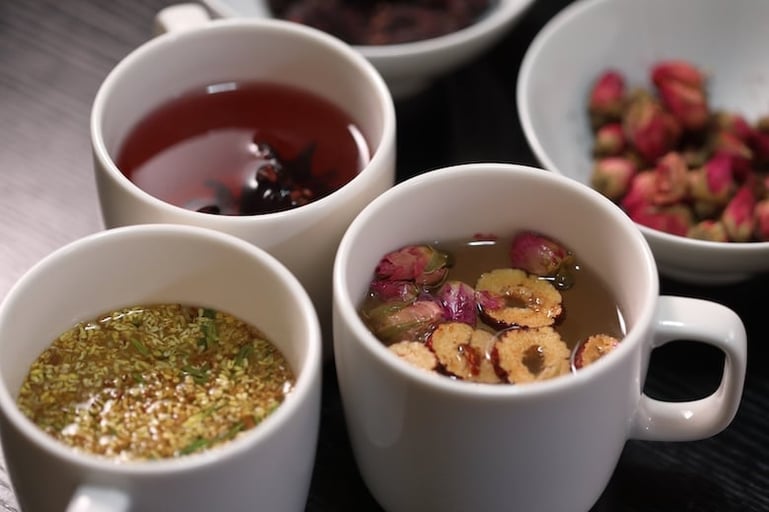 薬膳・発酵料理研究家に学ぶ薬膳茶の基礎 −日本橋「EnCounter」にて−