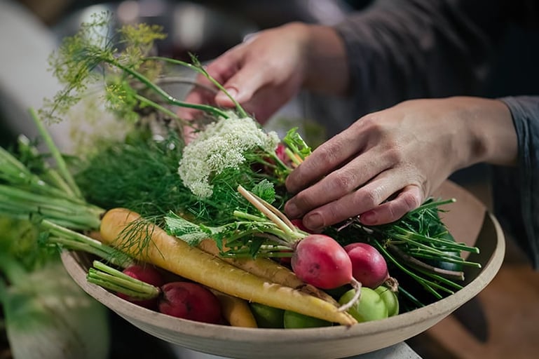 北鎌倉「植物料理家きみえ」野田悠子氏と愉しむ旬の鎌倉野菜を使った植物料理と自家製野草茶の食事会
