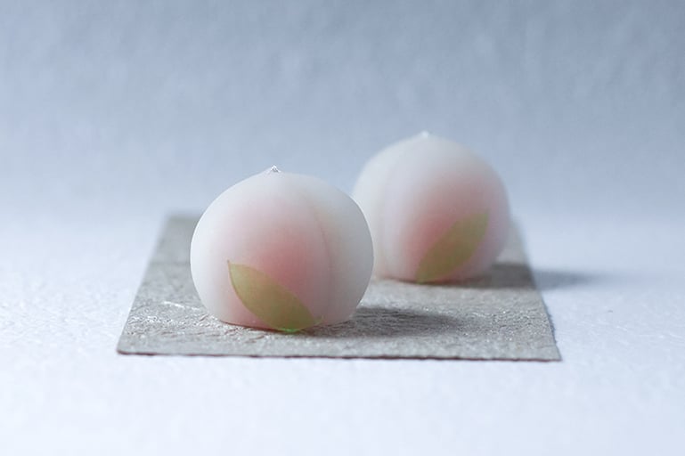 あとりえ珠庵「玻璃色ういろう」から広がる季節の和菓子づくり −日本橋「EnCounter」にて−