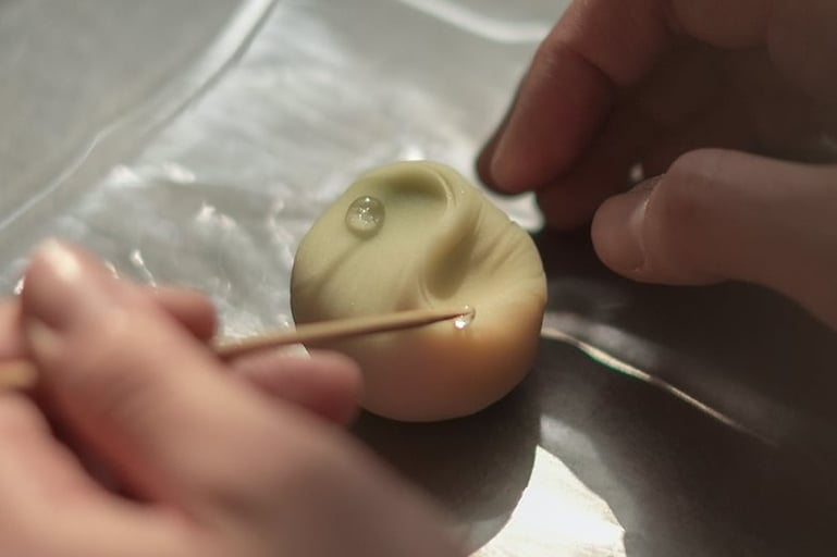 菓子作家と共に“こころの色を映す”季節の和菓子づくり −日本橋「EnCounter」にて−