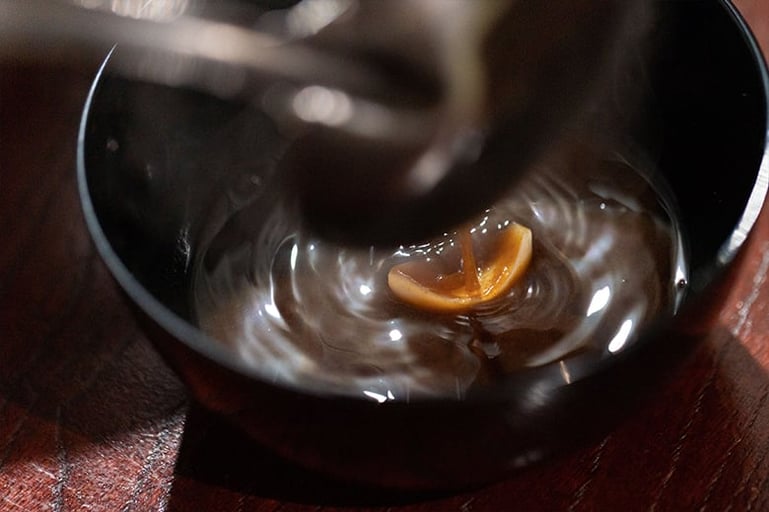 四谷三丁目「木挽町大野」専門店で学ぶ12ヶ月の茶懐石料理帖 −プロが伝える茶懐石料理の世界−