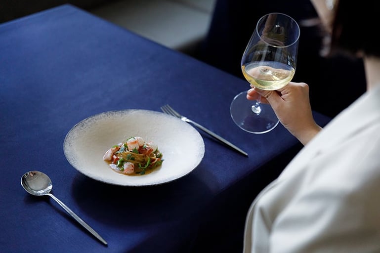 麻布十番「sez」国際ソムリエ協会認定ソムリエによるワイン講座 −特製ランチコース付き−