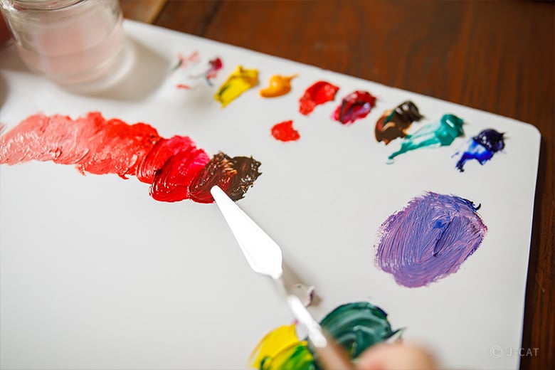 油彩画家・古賀陽子氏に習う油絵の楽しみ方 −神戸最古級の北野異人館