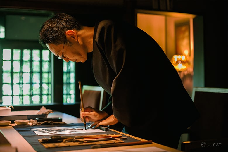 水墨画 山水画 茶色の木製フレーム　純金箔製作 水墨画 山水画 茶色の木製フレーム 純金箔製作 GOLDEN STYLE