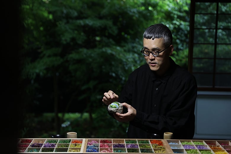 美術作家・亀井紀彦氏と作る花のアートオブジェ 北鎌倉のアトリエにて