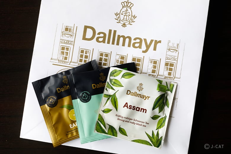 王室御用達ブランド・ダルマイヤーのティーレッスン 大阪のカフェにて