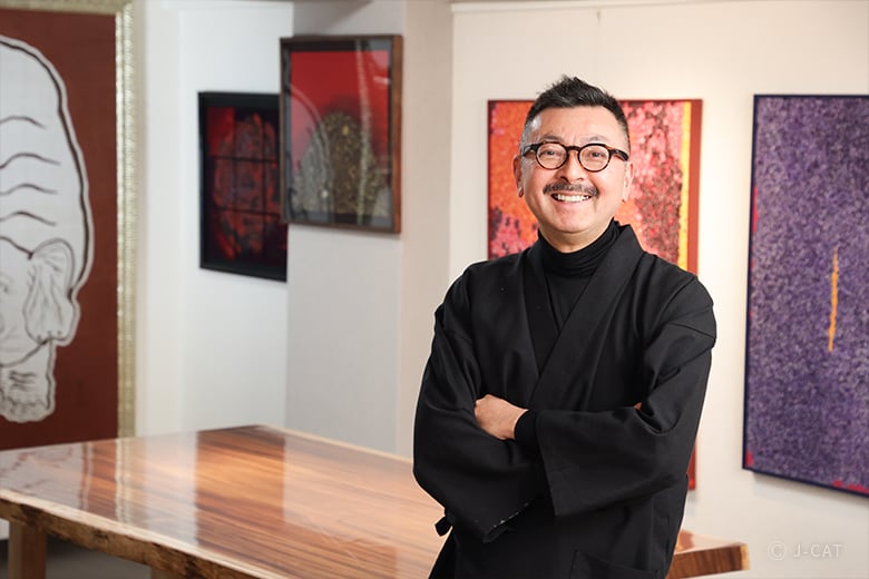 伝統工芸品の伊勢型紙を使ったモダンな作品づくり 名古屋「大坪旗店」にて