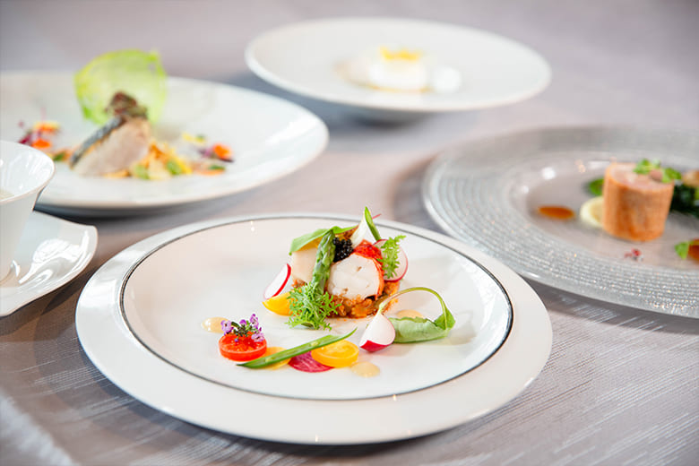 安藤忠雄氏設計の名建築「ザ・ヒルサイド神戸」でアロマ蒸留＆調香体験