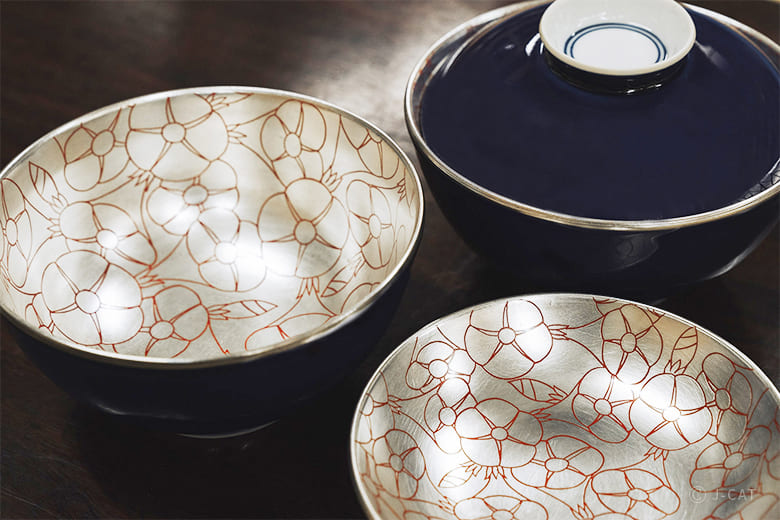 京都の名窯「松谷窯」で陶芸体験 京焼最高峰の職人との合作に挑戦