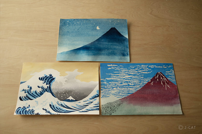 日本橋「伊砂文様研究所」型絵染作家・伊砂正幸氏と手がける