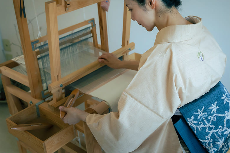 【TAMA屋】全て正絹 色無地 作家物落款 草木染 まとめ売り10点TM2095 TAMA屋】全て正絹 全て色無地訪問着付下げ 相良刺繍 まとめ9点TM1955