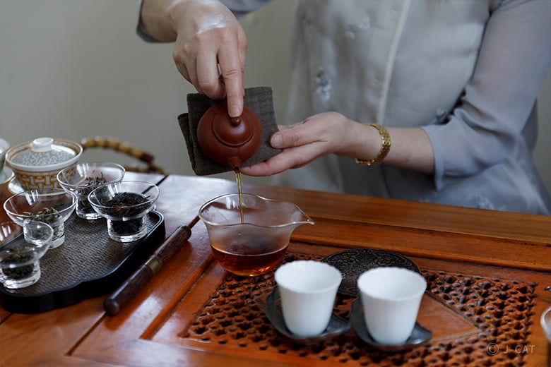 高級茶藝師に学ぶ中国茶の魅力 桜新町「サロンドシャンティ 香茶苑」にて