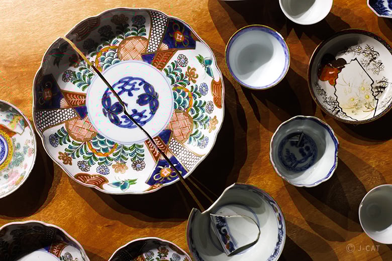 滋賀「湖香六根」仏像修復師に学ぶ金継ぎ体験 −“幻の茶”での