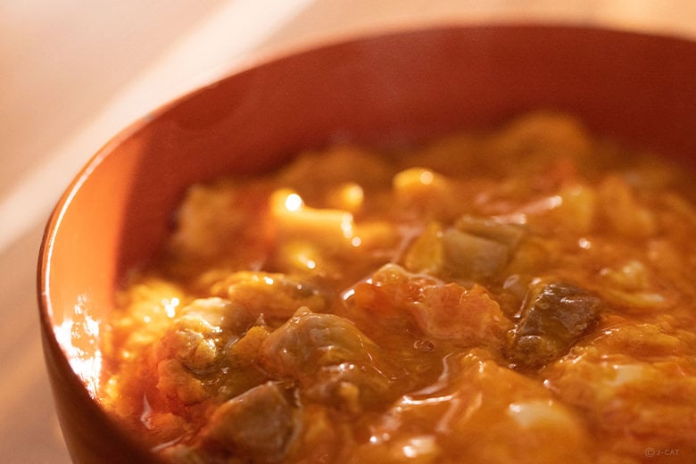 肉筆【至宝】新品額装 六本木「焼鶏 鶉」焼酎ブランドの新星・SHOCHU Xの焼酎と熟成鶏