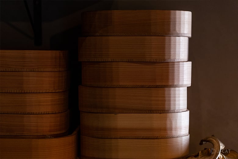 大阪「箱屋常吉」5代目と共に国産杉の希少材でつくる“呼吸するお弁当箱