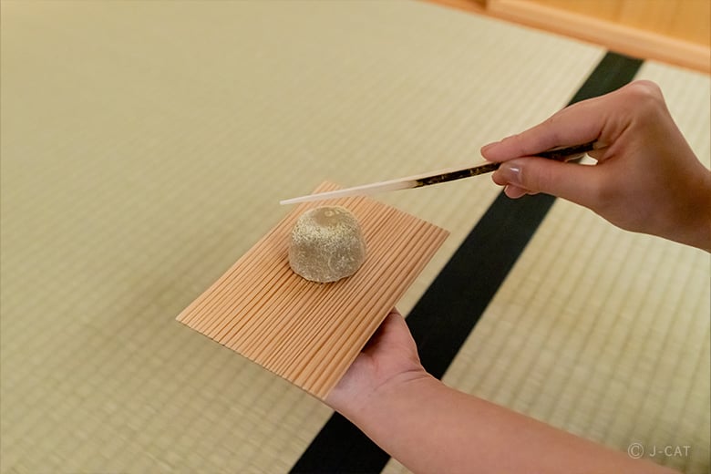 京都「都和旅館」の本格茶室で始める優しい茶会 茶懐石のアレンジ点心付き