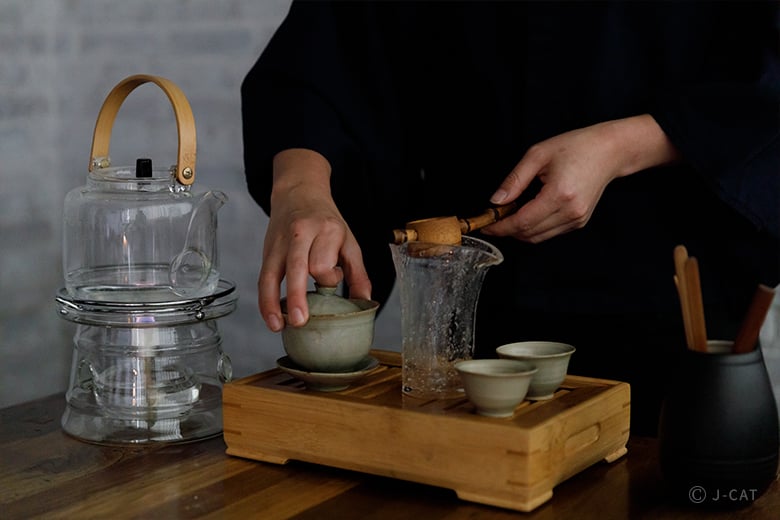 茶藝師に学ぶ中国茶・日本茶の知識と淹れ方 六本木の中国料理店にて