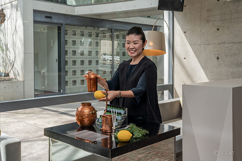 安藤忠雄氏設計の名建築「ザ・ヒルサイド神戸」でアロマ蒸留＆調香体験