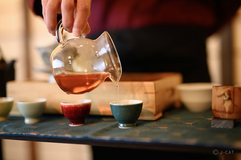 茶藝師に学ぶ中国茶＆日本茶講座 祇園「hakubi」にて
