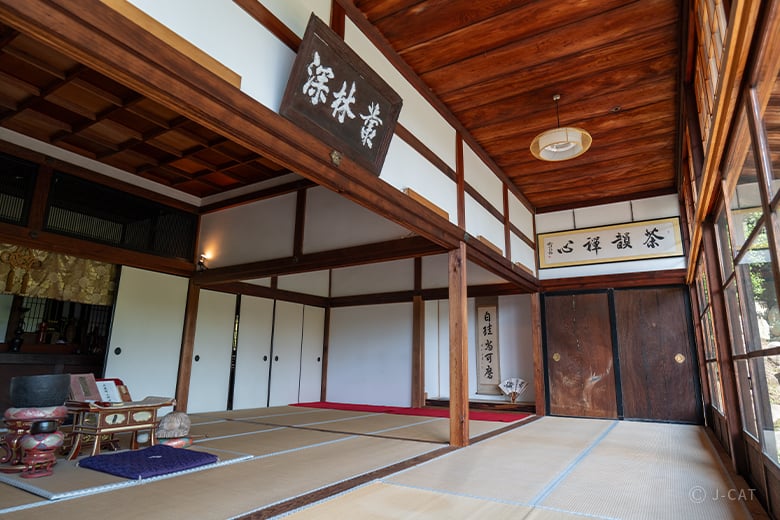 高台寺月真院×アカガネリゾート」京都・東山の非公開寺院で坐禅＆和