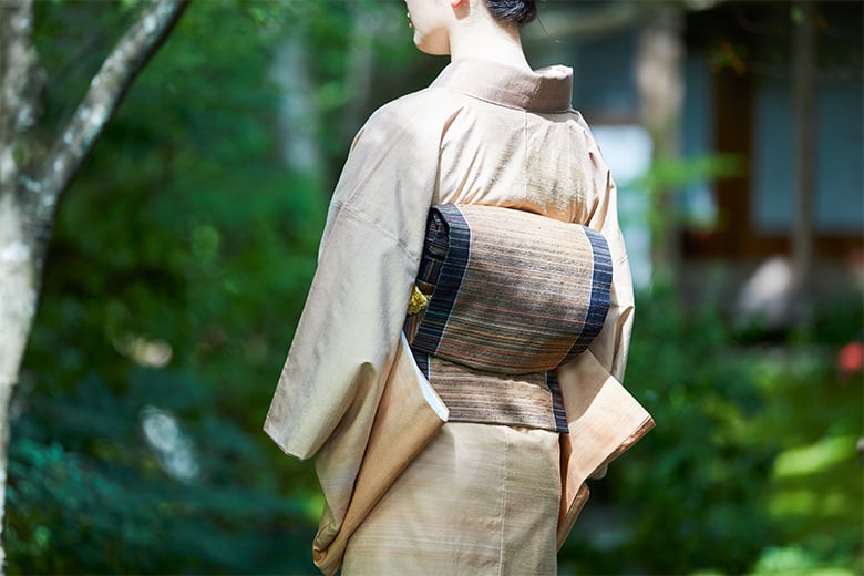 世田谷「アトリエシムラ」草木染めの絹糸で帯を織る 全12回