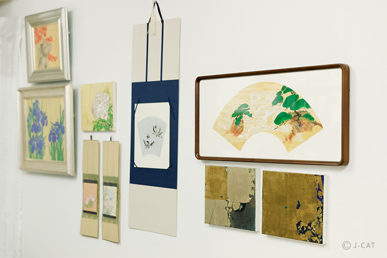 南青山「琳派墨絵保存研究所」心地よい墨の香りに包まれる水墨画