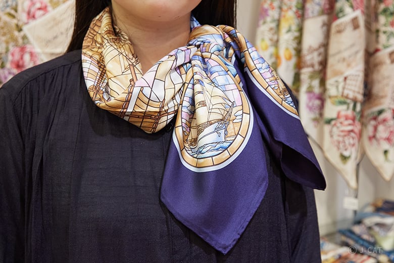 伝統横濱スカーフ Marca」老舗スカーフ専門店で自分に似合う巻き方