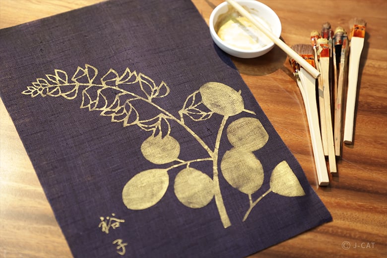 名古屋「大坪旗店」伝統工芸品の伊勢型紙を使った和モダンな作品づくり