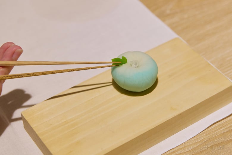 和菓子様 和菓子職人・井口いすゞ氏とつくる上生菓子【120分】Otonami