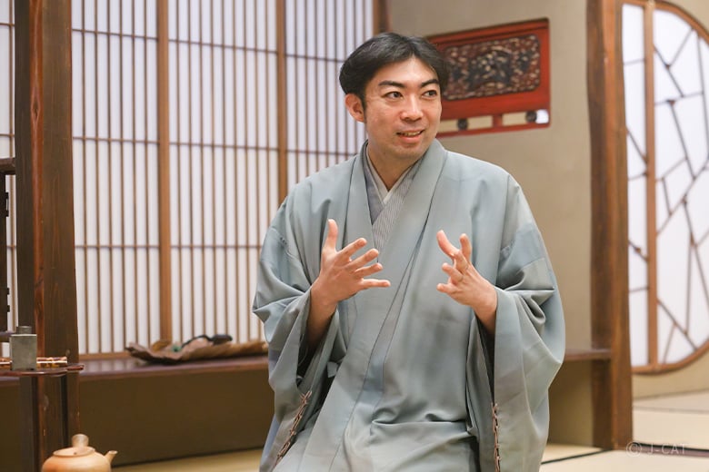 一茶庵・佃梓央氏に学ぶお茶×芸術の世界 京都のギャラリー「左右」にて