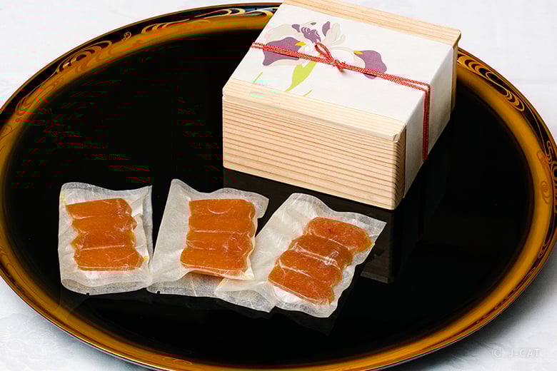 紀尾井町「福田家」二つ星料亭で昼の特別会席 魯山人作品の鑑賞会付き