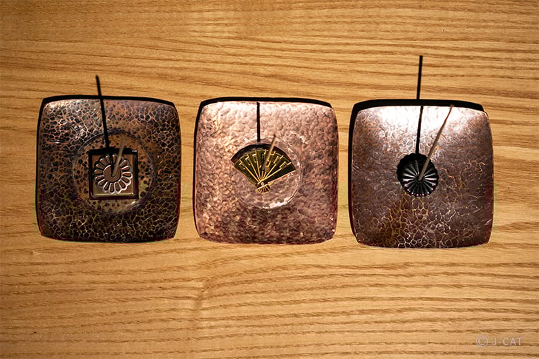 貴重品？時代物？の金属製の豆皿のようなもの